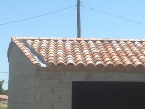 couverture-de-toit-de-garage-avec-noue-les-angles-30-gard-2-
