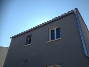 pose-de-goutiere-en-zinc-a-pujaut-3-